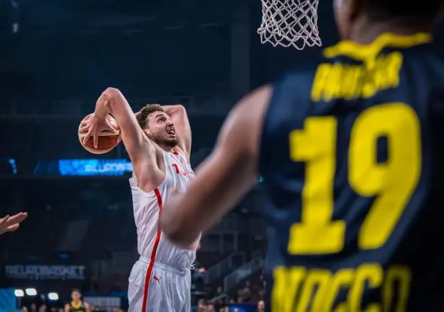 负的战绩, 哈坎松的三, 瑞典男篮 负的战绩, 哈坎松的三, 瑞典男篮