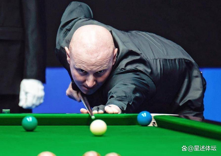 觉得, 决赛上半场, 底下观众哄 觉得, 决赛上半场, 底下观众哄