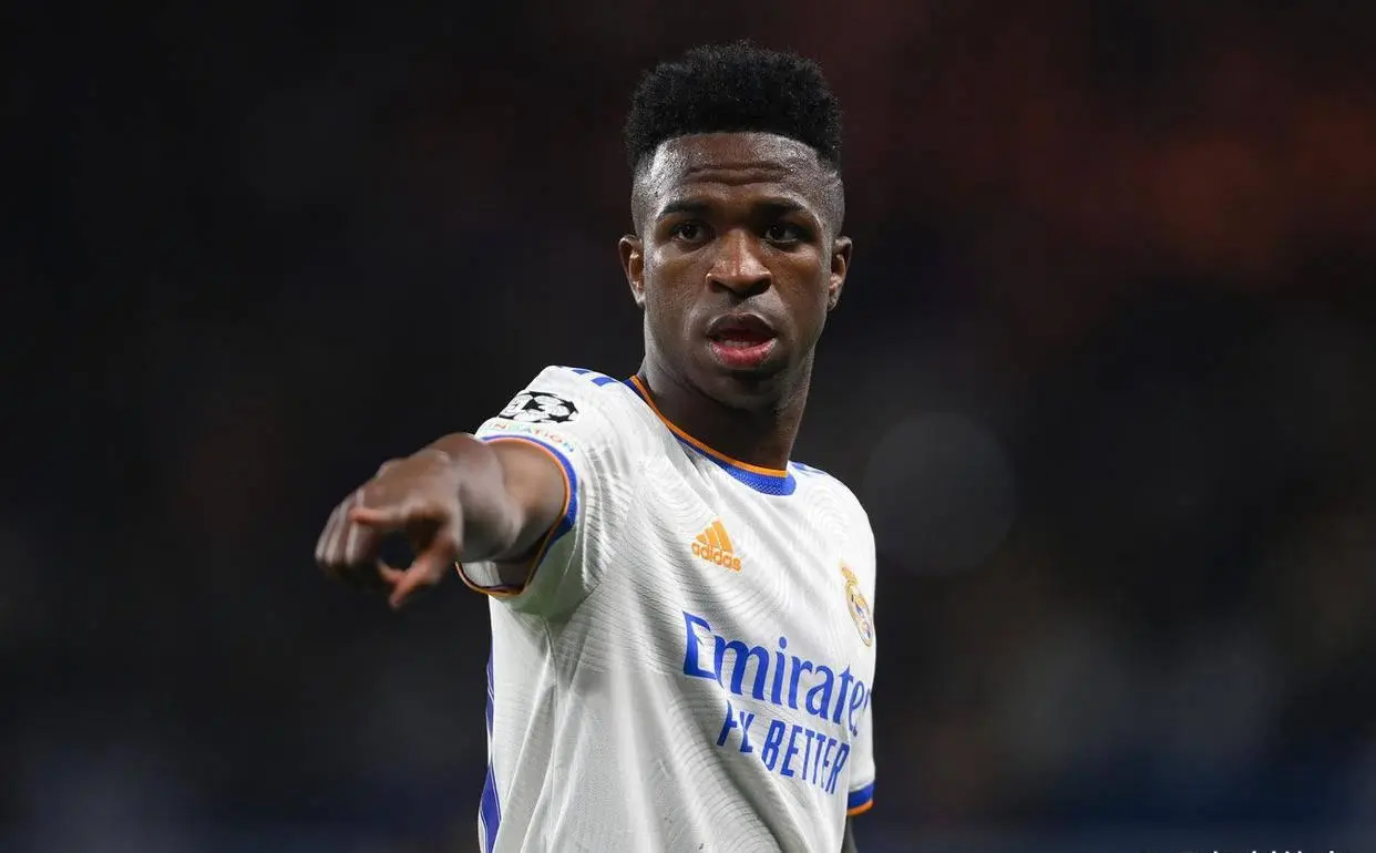 阶段阿森纳, div, 同时 阶段阿森纳, div, 同时