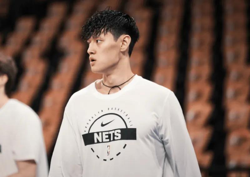 还是队友都, 凡博当噱头