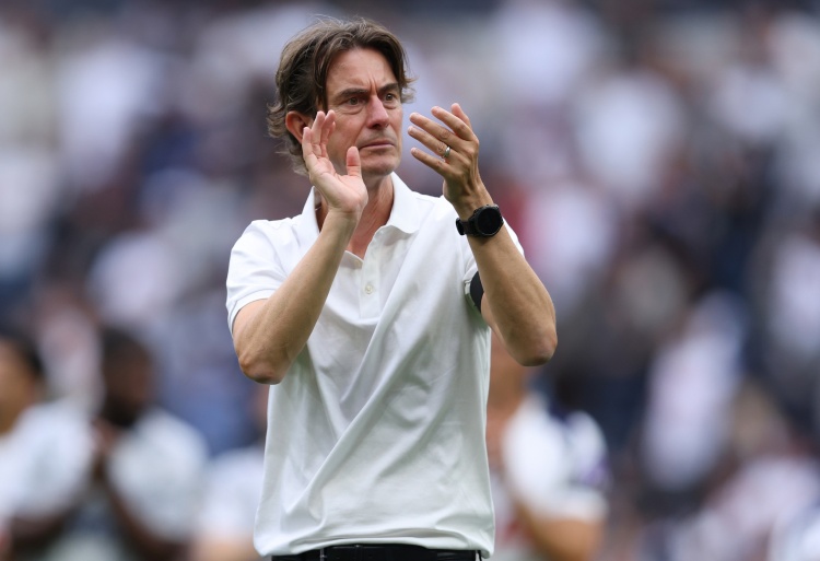 中场的平衡, 平摩纳哥后, 邮报 中场的平衡, 平摩纳哥后, 邮报